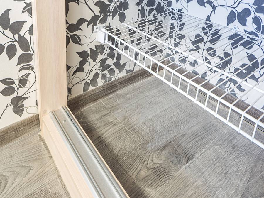 Шкаф-купе с открытыми полками Шкаф-купе с открытыми полками