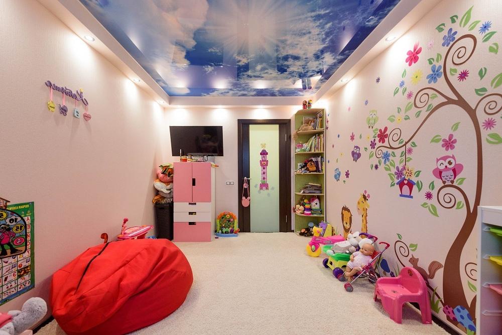 Натяжной потолок "Небо" для детской комнаты